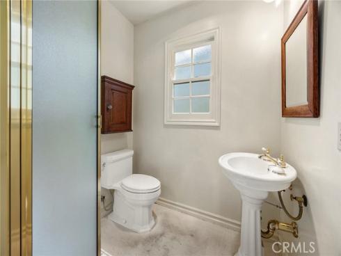 490 E 16th Street, Costa Mesa, CA