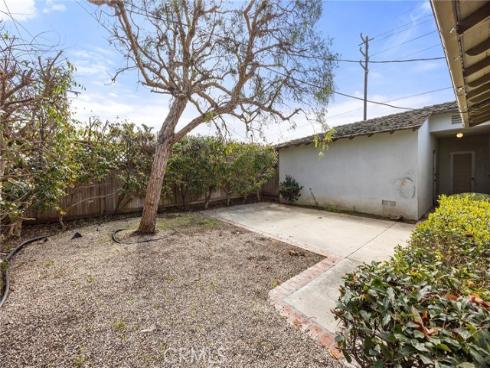 490 E 16th Street, Costa Mesa, CA