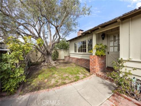 490 E 16th Street, Costa Mesa, CA