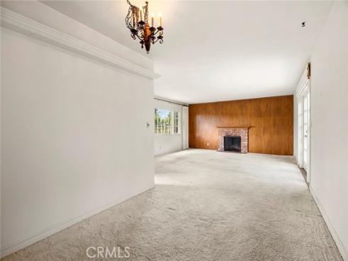 490 E 16th Street, Costa Mesa, CA