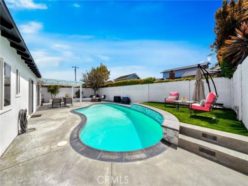 587 Traverse Drive, Costa Mesa, CA