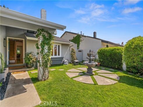 3332 Alabama Circle, Costa Mesa, CA