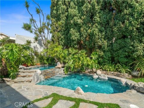 3332 Alabama Circle, Costa Mesa, CA