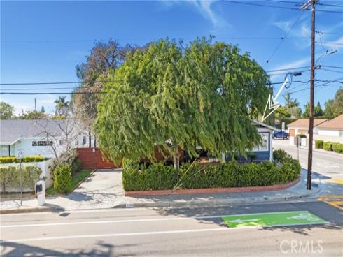 2197 Santa Ana , Costa Mesa, CA