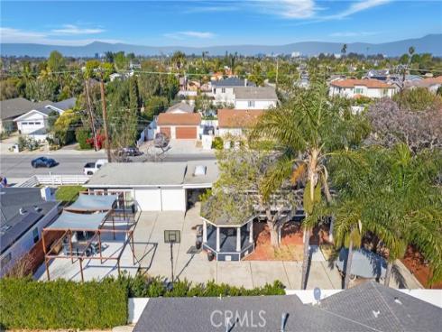 2197  Santa Ana  , Costa Mesa, CA