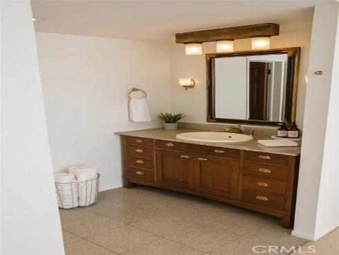 1111 S Coast 18 Drive, Costa Mesa, CA