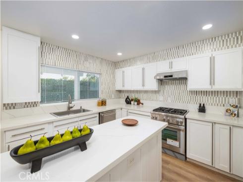 921  Dahlia   Avenue, Costa Mesa, CA