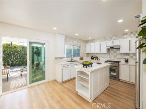 921  Dahlia   Avenue, Costa Mesa, CA