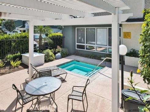 3424 Meadow Brk 23 , Costa Mesa, CA