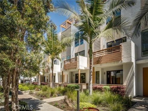 1680 Grand View , Costa Mesa, CA