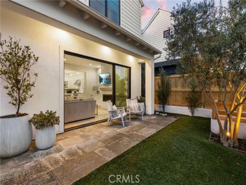 1545 Westminister Avenue, Costa Mesa, CA