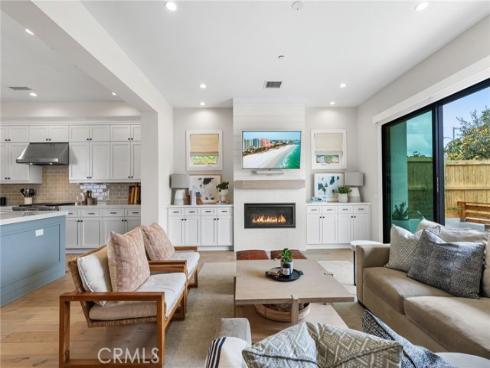 1545 Westminister Avenue, Costa Mesa, CA