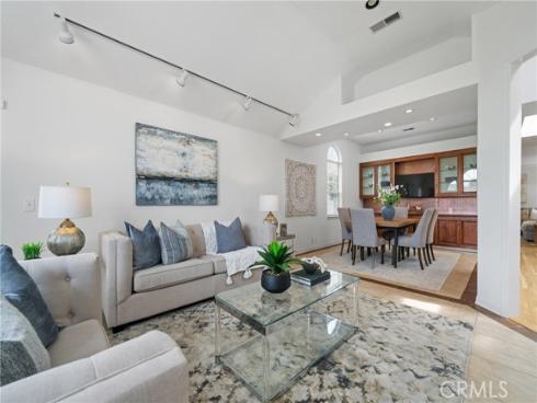 3104 Samoa Place, Costa Mesa, CA