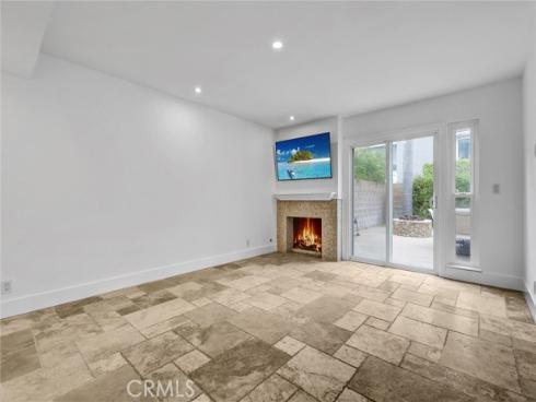 334 Tours Lane, Costa Mesa, CA