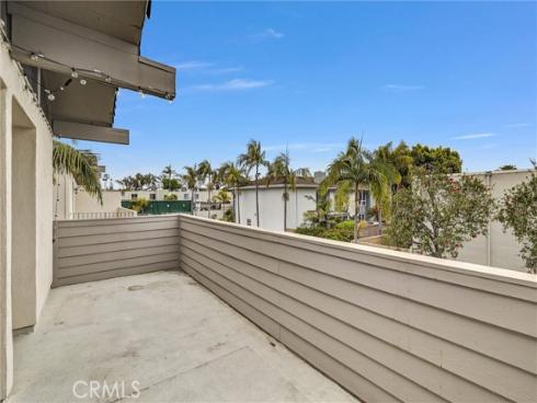 334 Tours Lane, Costa Mesa, CA
