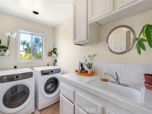 2283 La Playa Drive, Costa Mesa, CA