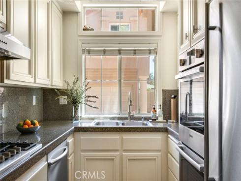 2283 La Playa Drive, Costa Mesa, CA