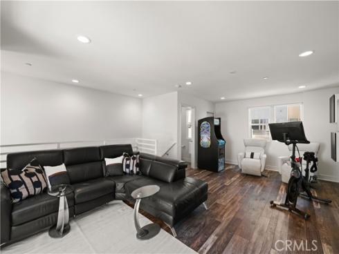 1651 Topanga , Costa Mesa, CA