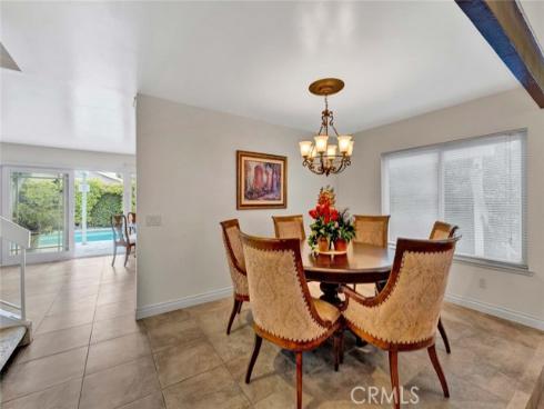 937 Carnation Avenue, Costa Mesa, CA