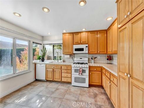 937 Carnation Avenue, Costa Mesa, CA