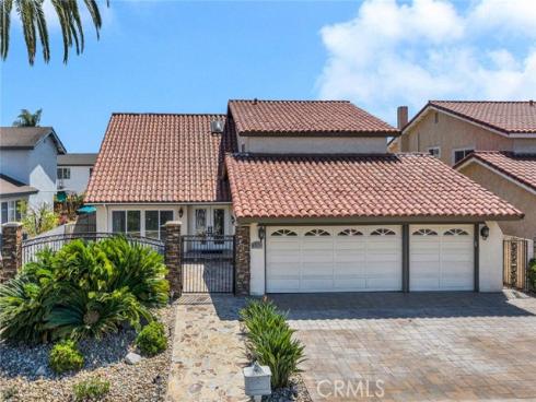1033 Damascus Circle, Costa Mesa, CA