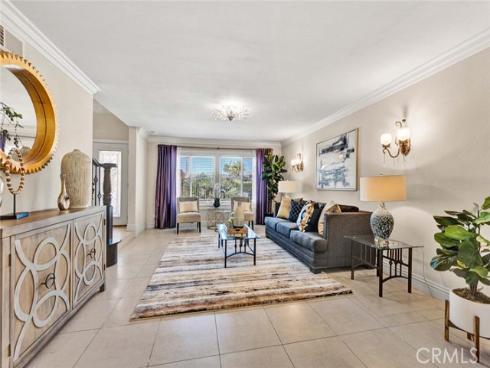 1033 Damascus Circle, Costa Mesa, CA