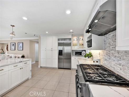 1033 Damascus Circle, Costa Mesa, CA