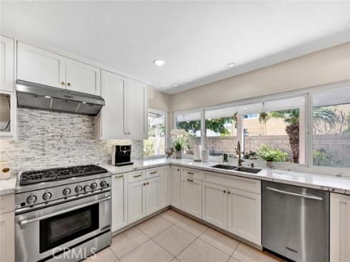 1033 Damascus Circle, Costa Mesa, CA