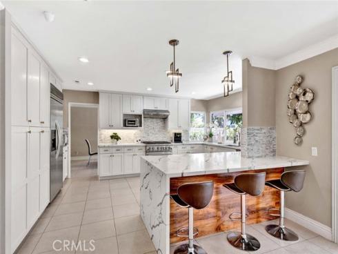 1033 Damascus Circle, Costa Mesa, CA