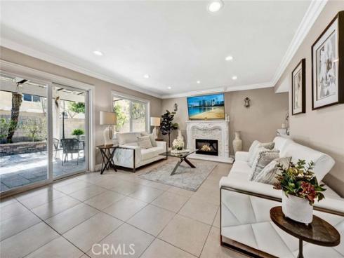 1033 Damascus Circle, Costa Mesa, CA