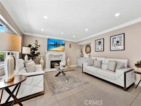 1033 Damascus Circle, Costa Mesa, CA