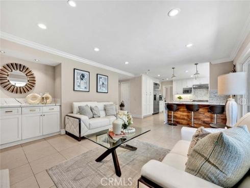 1033 Damascus Circle, Costa Mesa, CA