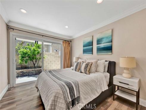 1033 Damascus Circle, Costa Mesa, CA