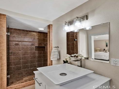 1033 Damascus Circle, Costa Mesa, CA