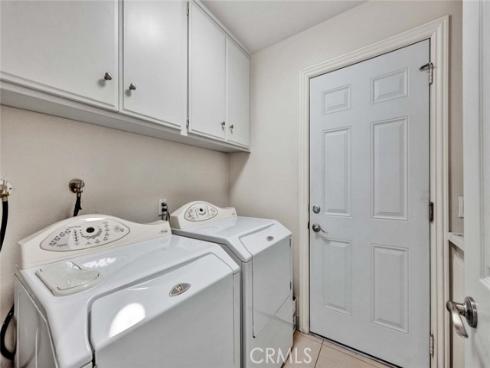 1033 Damascus Circle, Costa Mesa, CA