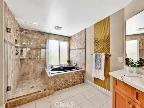 1033 Damascus Circle, Costa Mesa, CA