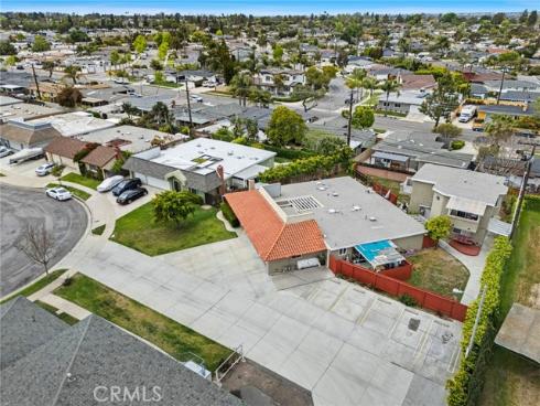 3133 Coral Avenue, Costa Mesa, CA