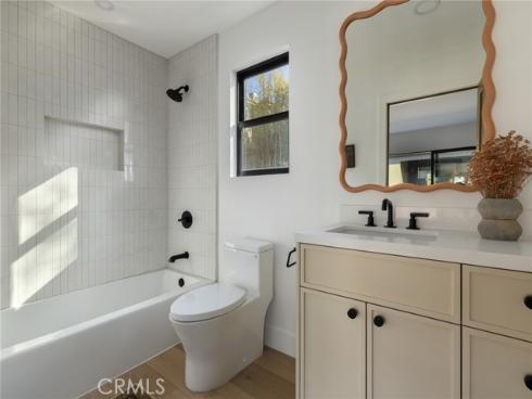 459 E 18th Street, Costa Mesa, CA