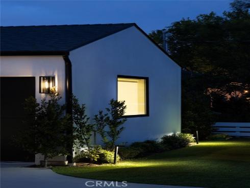 286 Cecil Place, Costa Mesa, CA