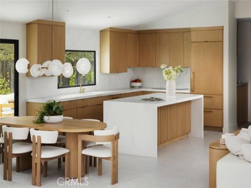 286 Cecil Place, Costa Mesa, CA