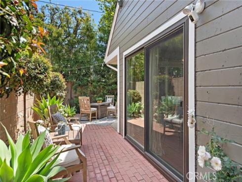 2554 Elden B101 Avenue, Costa Mesa, CA