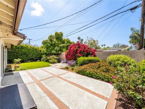 3165  Gibraltar   Avenue, Costa Mesa, CA