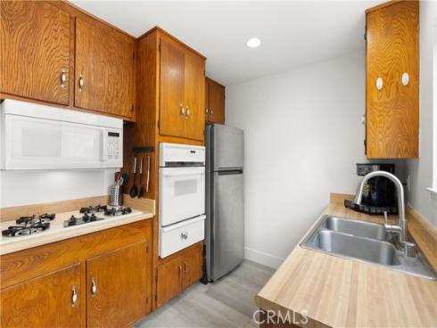 157 Yorktown Lane, Costa Mesa, CA