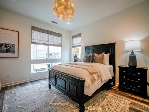 1022  Bridgewater   Way, Costa Mesa, CA