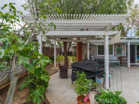 208 Dartmouth Place, Costa Mesa, CA