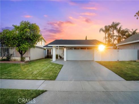 3481 San Marino Circle, Costa Mesa, CA