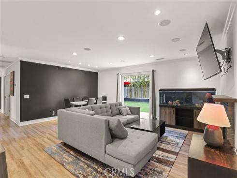 515 Traverse Drive, Costa Mesa, CA