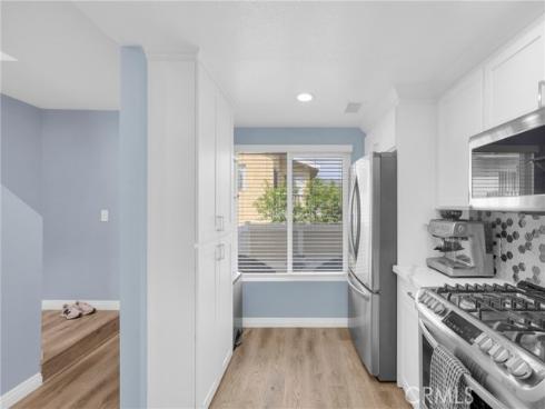 290 Victoria 31 Street, Costa Mesa, CA