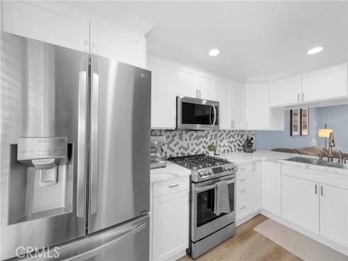 290 Victoria 31 Street, Costa Mesa, CA