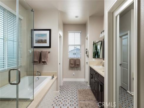 135 Walnut Street, Costa Mesa, CA